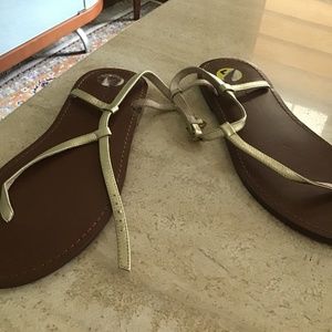 Ralph Lauren Gold Leather Thong Sandals 5.5